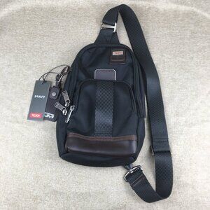 TUMI SLING BAG In black